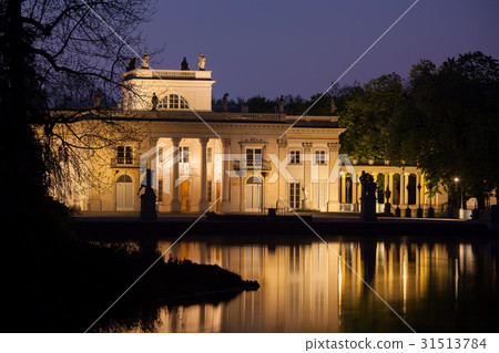 Palace on the Isle at Night in Warsaw Palace on the Isle at Night in Warsaw 31513784