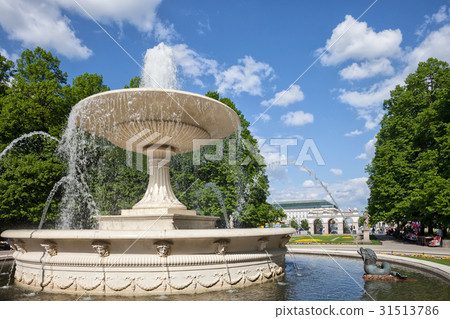 Fountain in Saxon Garden in Warsaw Fountain in Saxon Garden in Warsaw 31513786
