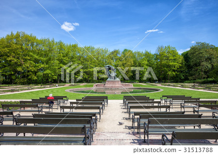 Royal Lazienki Park and Chopin Statue in Warsaw Royal Lazienki Park and Chopin Statue in Warsaw 31513788
