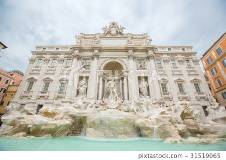 Fontana di trevi Fontana di trevi 31519065