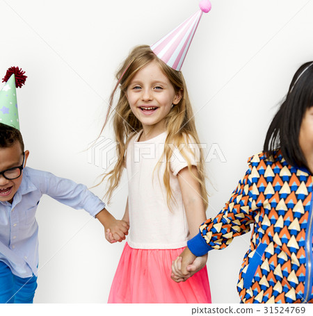 Diverse Group Of Kids Holding Hands in Festive Hat 31524769