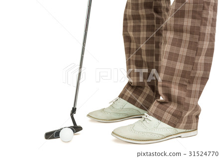 Golf player taking a shot 31524770