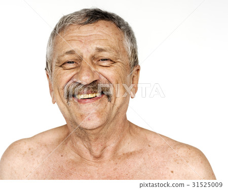 Man photoshooting shirtless in studio 31525009