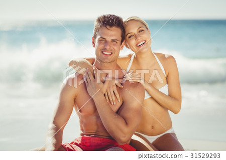 Couple having fun on beach 31529293