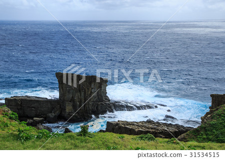 Yonagunijima warship rock 31534515