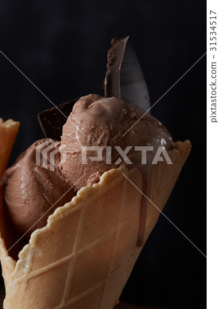 Delicious ice cream In waffle cone 31534517