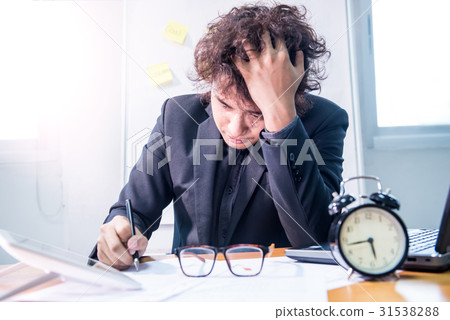 busy and headache person, unsuccessful businessman 31538288