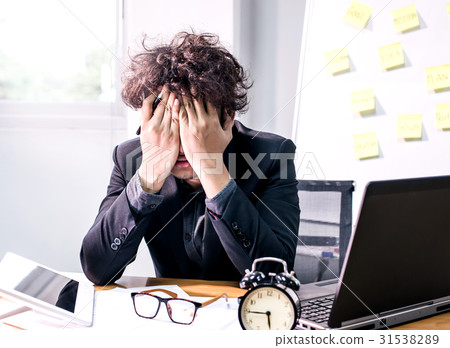 busy and headache person, unsuccessful businessman 31538289