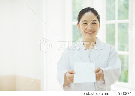 A lady in white 31538874