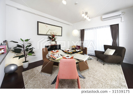 living room	 31539175