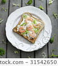 Toast with shrimps 31542650
