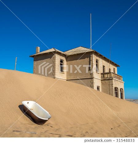 Abandoned ghost town of Kolmanskop in Namibia 31548833