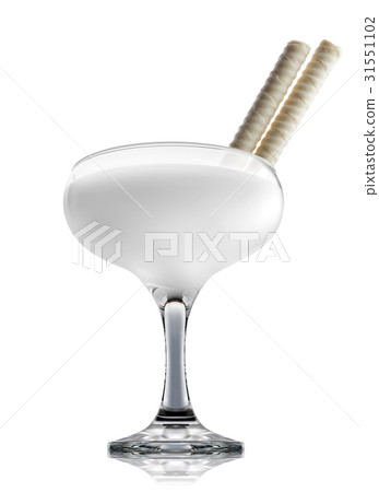alcohol cocktail isolated on white background alcohol cocktail isolated on white background 31551102