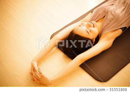 Yoga Hot Yoga Pilates Fitness Exercise Women Yoga Studio 31551808