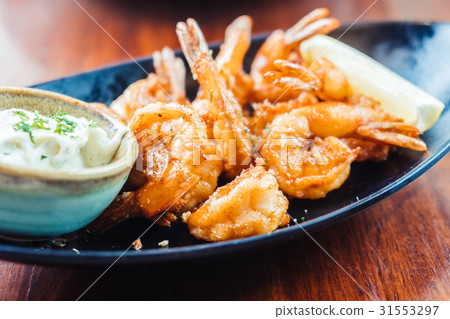 Grilled prawn and shrimp steak Grilled prawn and shrimp steak 31553297
