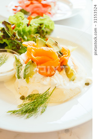 Pancake for breakfast 31553524