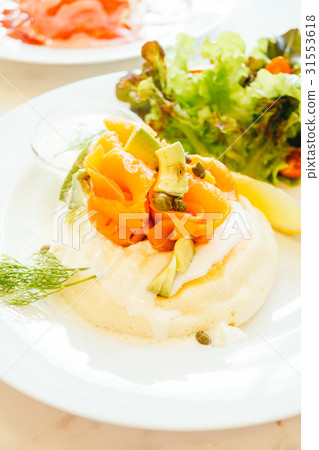 Pancake for breakfast 31553618