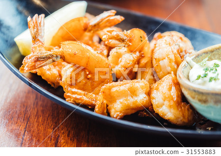 Grilled prawn and shrimp steak Grilled prawn and shrimp steak 31553883