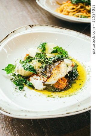 Seabass or Barramundi fish meat steak Seabass or Barramundi fish meat steak 31554015