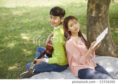Couple, Ilsan Lake Park, Ilsan, Goyang-si, Gyeonggi-do 31558260