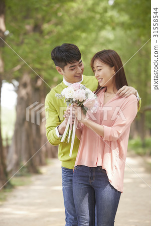 Couple, Ilsan Lake Park, Ilsan, Goyang-si, Gyeonggi-do Couple, Ilsan Lake Park, Ilsan, Goyang-si, Gyeonggi-do 31558544