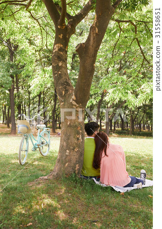 Couple, Ilsan Lake Park, Ilsan, Goyang-si, Gyeonggi-do Couple, Ilsan Lake Park, Ilsan, Goyang-si, Gyeonggi-do 31558651