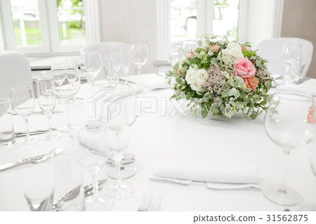 table setting, festive round tables ready for table setting, festive round tables ready for 31562875