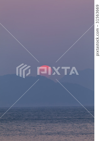 Daeso Bottle Island, Hallyeo Marine National Park, Geoje, Gyeongnam 31563669