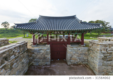 Jinmulu，Moojang-eupseong（歷史遺址第346號），Gonhang-gun，Jeonbuk 31564002
