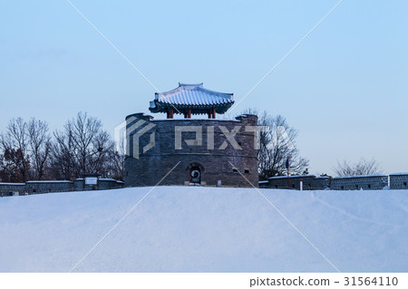 Dongbuong Gongsin, Suwon Hwaseong (Historic Site No.3), Suwon, Gyeonggi-do Dongbuong Gongsin, Suwon Hwaseong (Historic Site No.3), Suwon, Gyeonggi-do 31564110