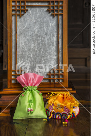 首爾中區南山谷韓屋村手袋 31565807