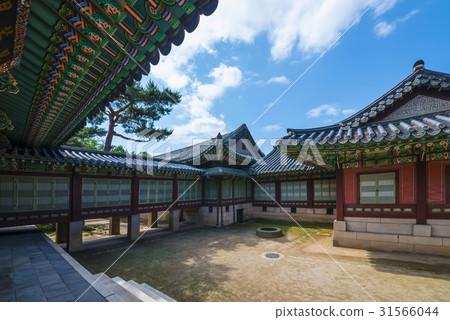 Changdeokgung Palace (Historic Site 122), Jongno-gu, Seoul Changdeokgung Palace (Historic Site 122), Jongno-gu, Seoul 31566044