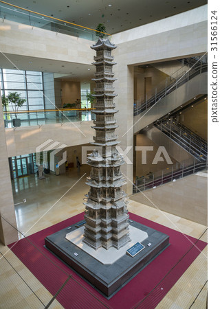 Gyeongcheon Fortress Stone Pagoda (National Treasure No. 86), National Museum of Korea, Yongsan-gu, Seoul 31566124