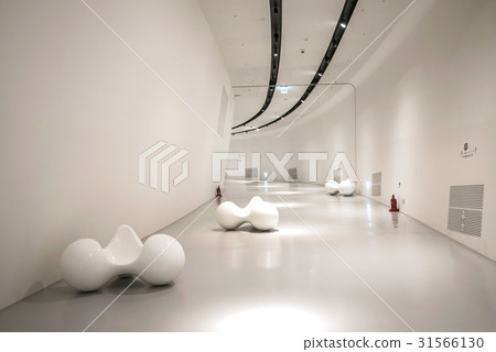 Dongdaemun Design Plaza, Jung-gu, Seoul 31566130