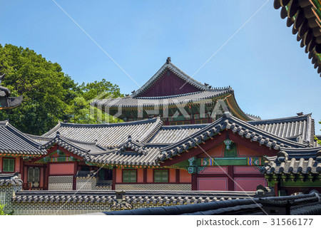 (National Treasure No. 225), Changdeokgung Palace (Historic Site No. 122), Jongno-gu, Seoul 31566177