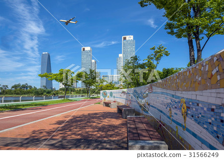 Lufthansa, Northeast Asia Trade Tower, The Shop First World, Sunrise Park, Songdo, Yeonsu-gu, Incheon 31566249