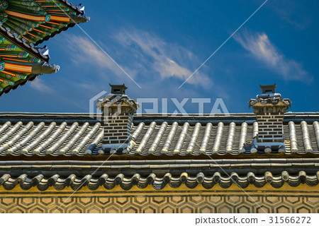 Chimney, Rodeonji (Treasure 1764), Changdeokgung Palace (Historic Site 122), Jongno-gu, Seoul 31566272