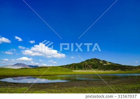 Kusunisi Aso Naka-dake 31567037