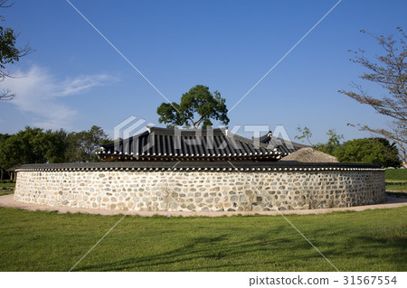 Seosan Haemi-eupseong (Historic Site No. 116), Seosan City, Chungnam 31567554