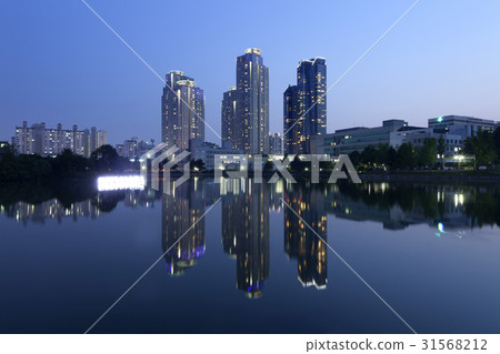 Star City, Gwangjin-gu, Seoul 31568212