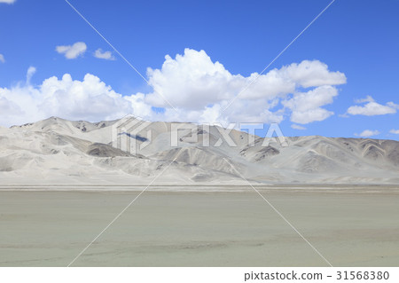 Tashkurgan, Karakoram Highway, Shin-Kangyu Oishi, China Tashkurgan, Karakoram Highway, Shin-Kangyu Oishi, China 31568380