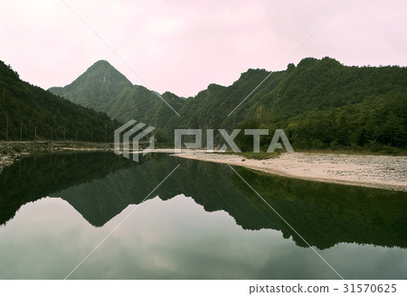 Donggang, Jeongseon-gun, Gangwon-do 31570625