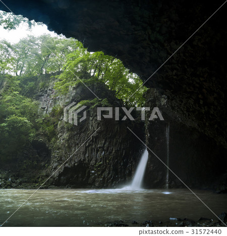 Pigeonang Falls (Natural Monument 537), Pocheon, Gyeonggi-do 31572440