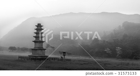 Boryeong Fortress, Boryeong Fortress, Boryeong Fortress, Goryeo Fortress (Treasure 19), Seongju Sage (Historic Site 307), Sungju, Boryeong, Chungnam 31573133