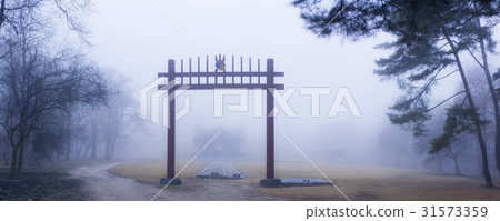 Hongsalmun, Haneung, Copper Donggungryung (Historic site No. 193), Guri-si, Gyeonggi-do 31573359