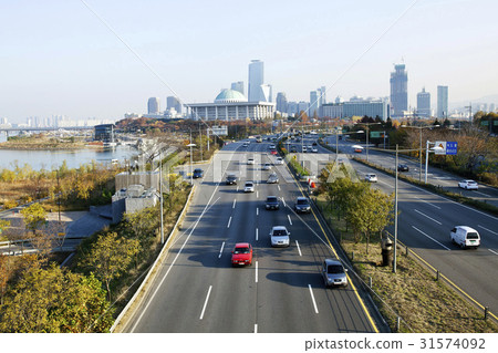奧林匹克大道,國民議會大樓,汝矣島,永登浦區,漢江,首爾 奧林匹克大道,國民議會大樓,汝矣島,永登浦區,漢江,首爾 31574092