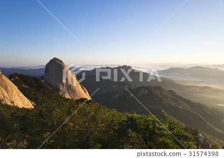 Seoul, Korea 31574398