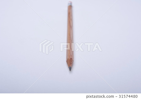 鉛筆 31574480