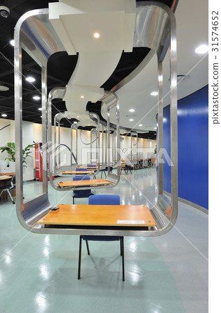 京畿道城南市板橋市板橋圖書館 31574652