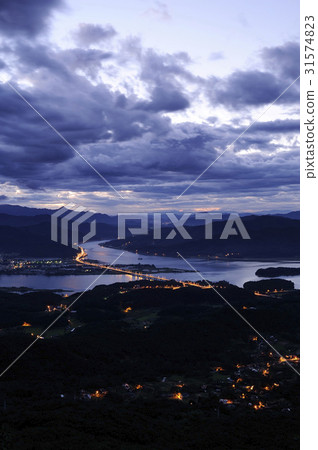 Yangsu Bridge，Yangsuri，Yangpyeong，Gyeonggi 31574823